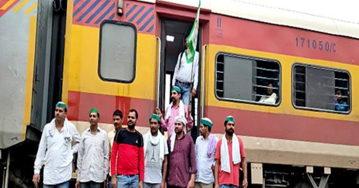 Railway services disrupted due to farmers' 'rail roko' protest